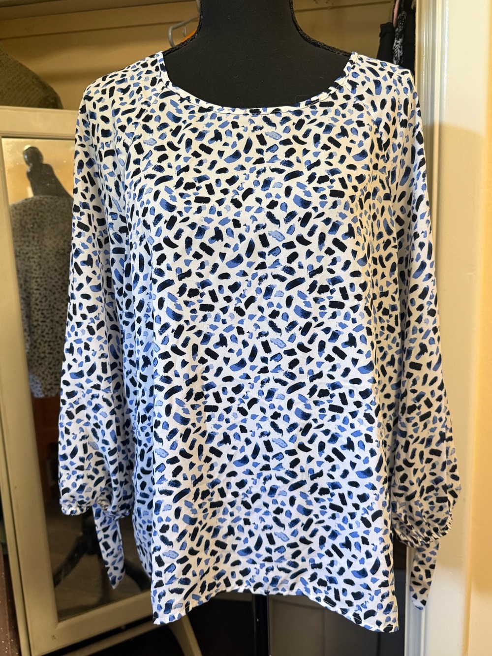 Womens Blue and White Printed Long-Sleeve Top